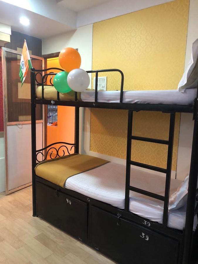 Bandra Dormitory Only For Indian Mumbai Dış mekan fotoğraf